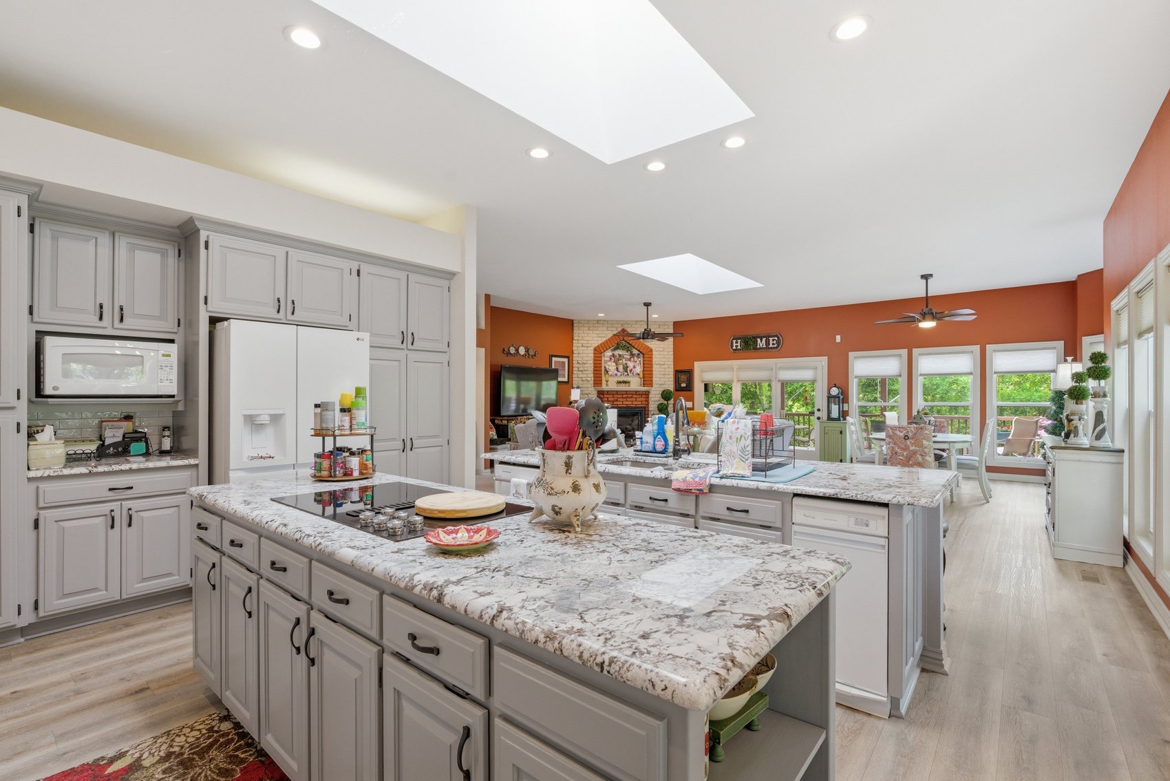 Image for 9 Dunedin Place Bella Vista AR - Live and Webcast Real Estate Auction