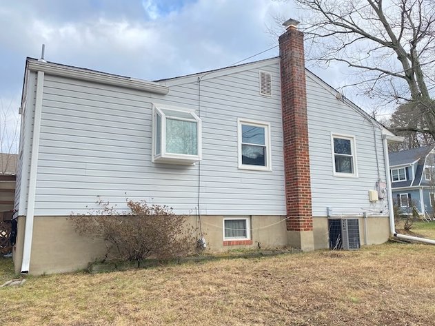 Image for 3BD/1BA Home on Corner Lot in Vienna, VA. Sold!!! $946,000