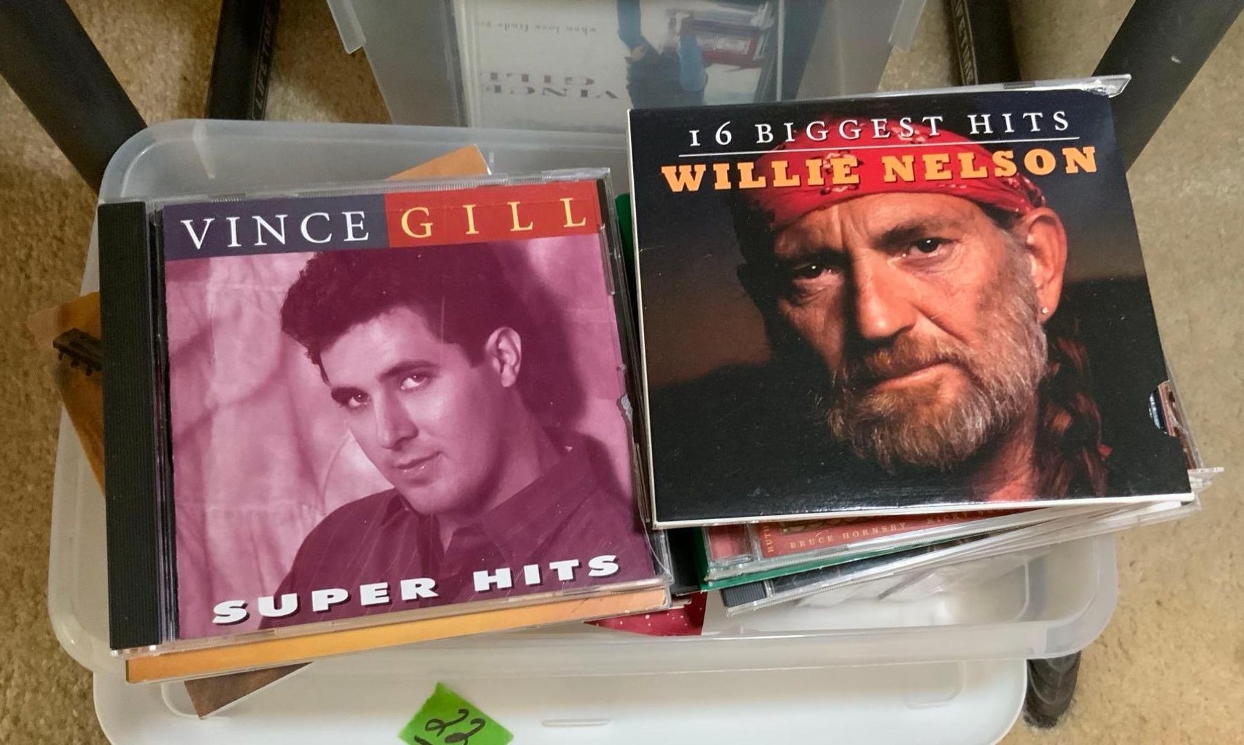 Image for Vince Gill Items, Flatscreen TV's, Pyrex, Household Items, Furniture