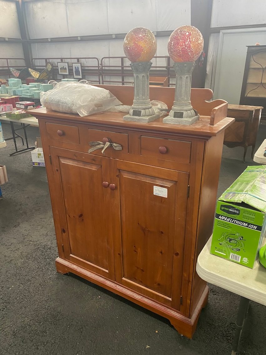 Image for New Costume Jewelry,  New Office Supplies, Lawn Ornaments, Yard Art, New Household and Decor - Virtual Auction