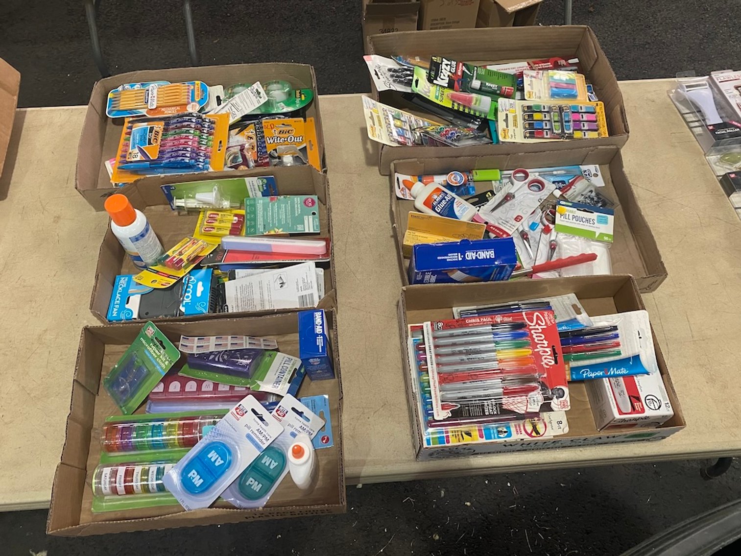 Image for New Costume Jewelry,  New Office Supplies, Lawn Ornaments, Yard Art, New Household and Decor - Virtual Auction