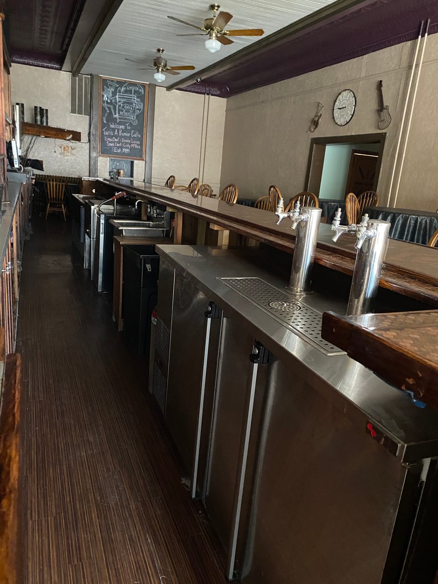 Image for Commercial/Industrial Building & All Contents in Downtown Berkeley Springs, WV