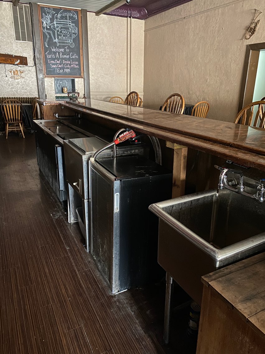 Image for Commercial/Industrial Building & All Contents in Downtown Berkeley Springs, WV