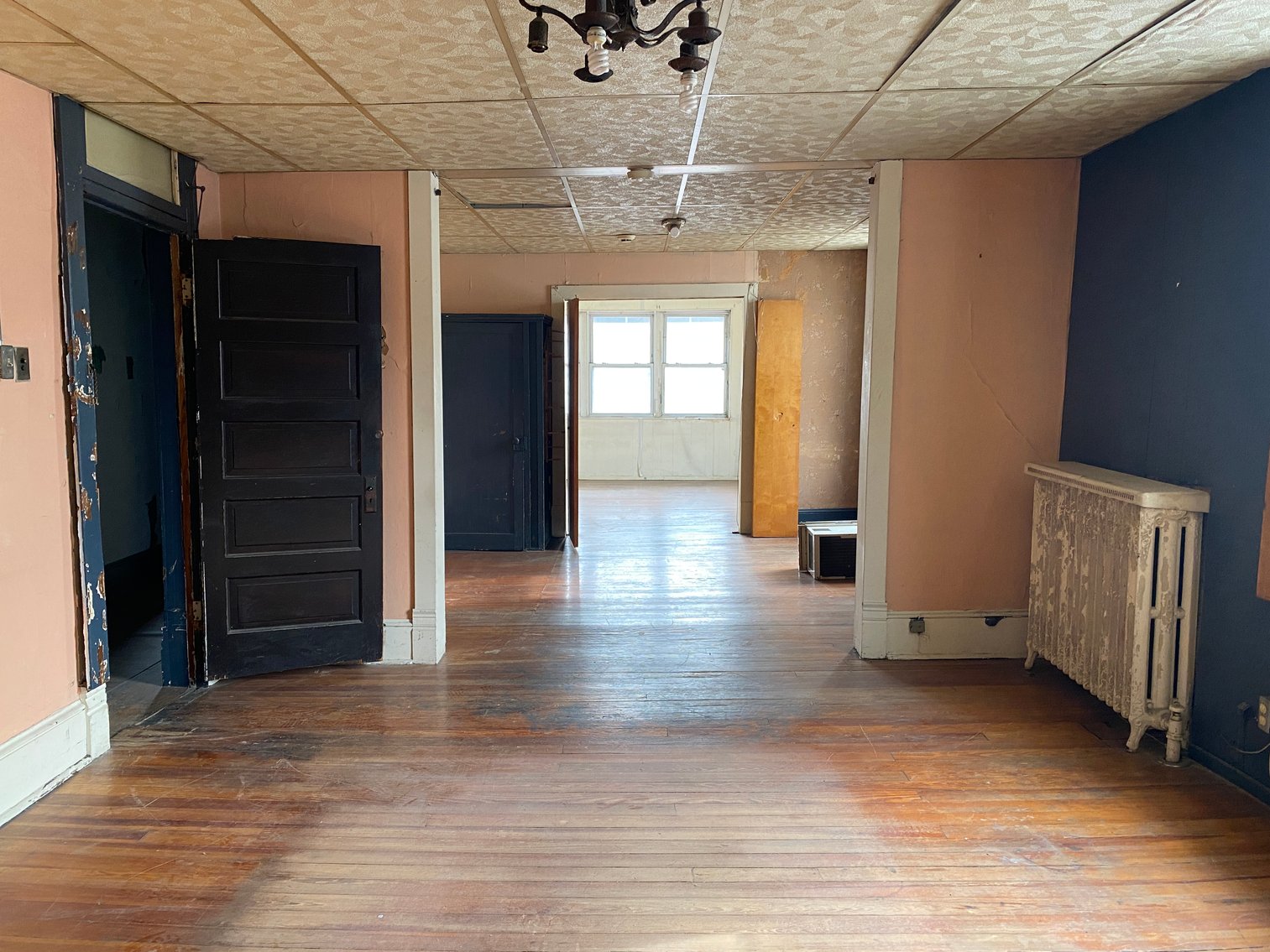 Image for Commercial/Industrial Building & All Contents in Downtown Berkeley Springs, WV