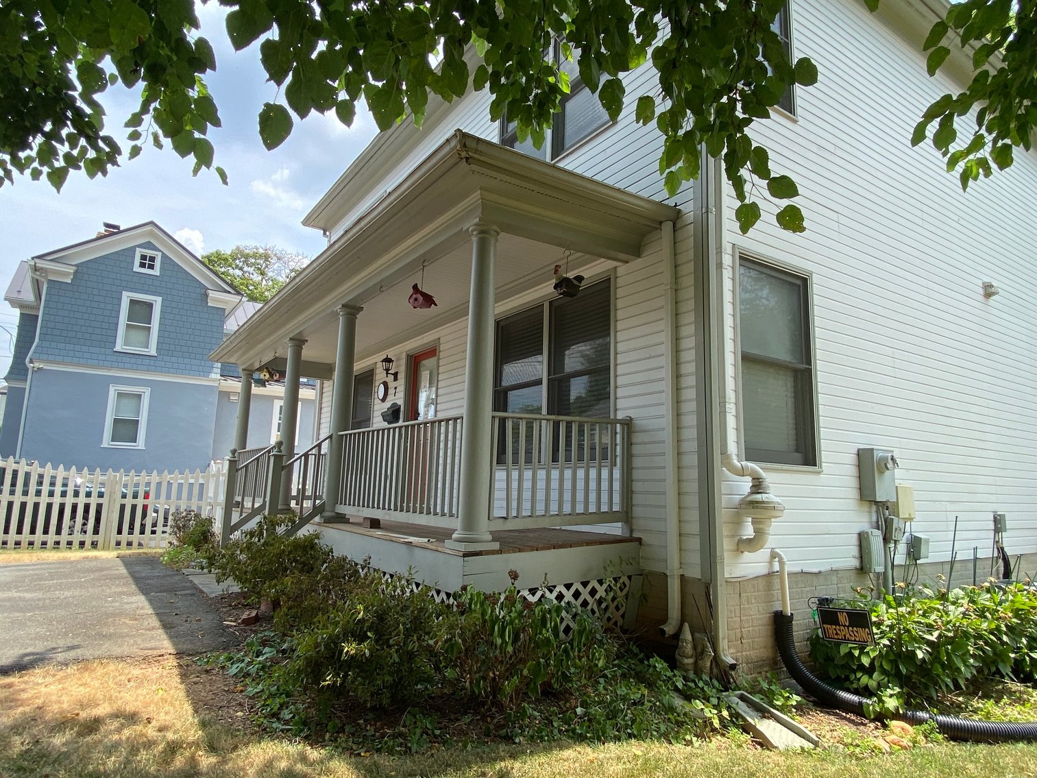 Image for 4 BR/3 BA Home & Adjacent .14 +/- Acre Vacant Lot in The Town of Leesburg, VA--SELLING to the HIGHEST BIDDER!!