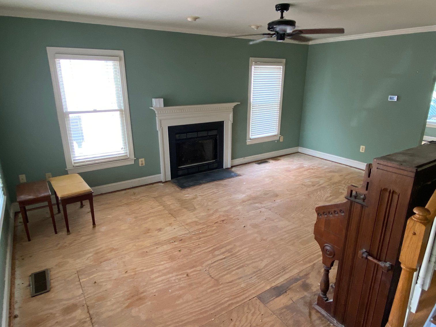 Image for 4 BR/3 BA Home & Adjacent .14 +/- Acre Vacant Lot in The Town of Leesburg, VA--SELLING to the HIGHEST BIDDER!!