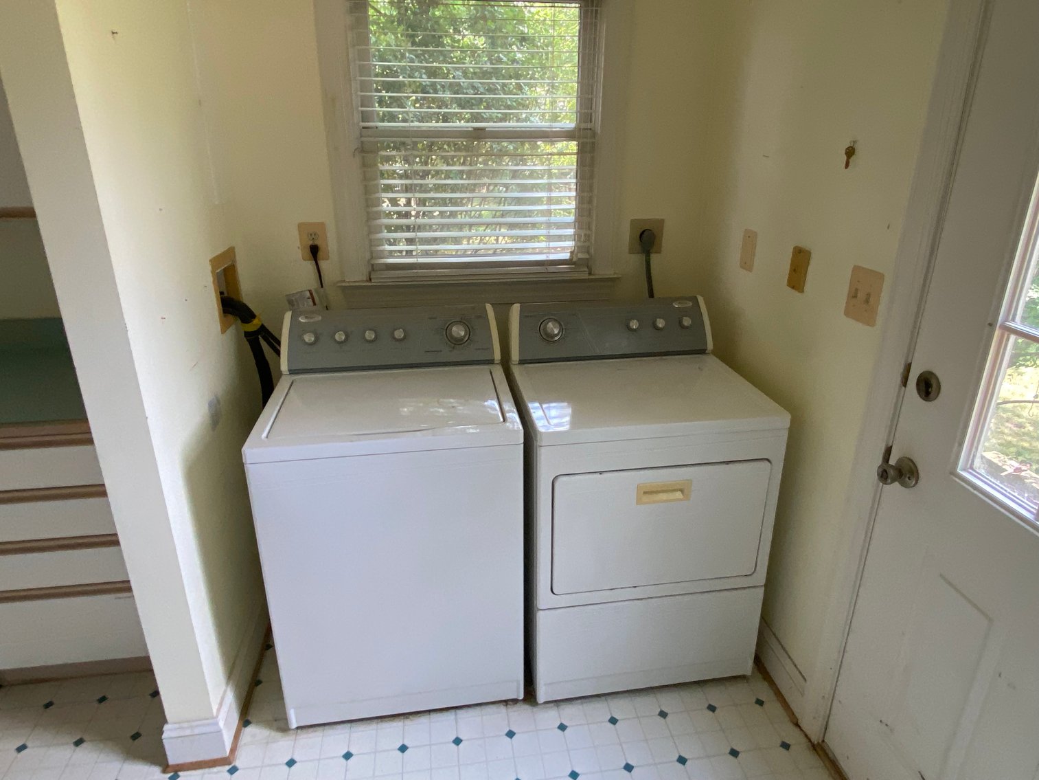 Image for 4 BR/3 BA Home & Adjacent .14 +/- Acre Vacant Lot in The Town of Leesburg, VA--SELLING to the HIGHEST BIDDER!!