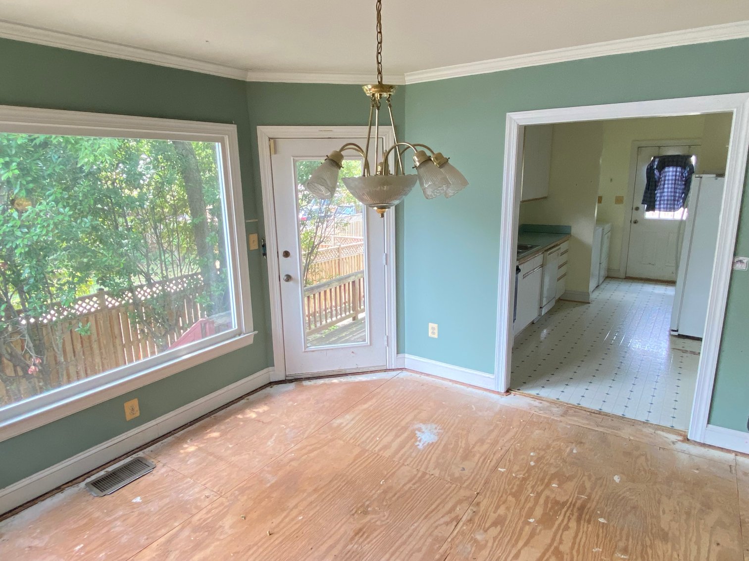 Image for 4 BR/3 BA Home & Adjacent .14 +/- Acre Vacant Lot in The Town of Leesburg, VA--SELLING to the HIGHEST BIDDER!!