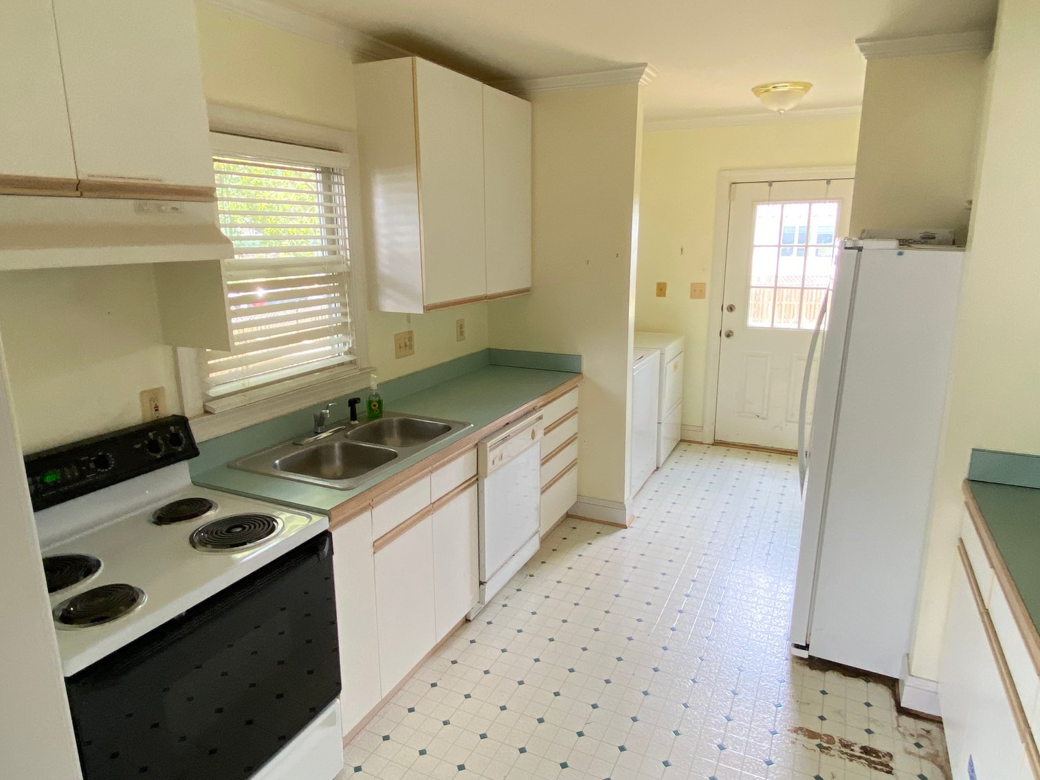 Image for 4 BR/3 BA Home & Adjacent .14 +/- Acre Vacant Lot in The Town of Leesburg, VA--SELLING to the HIGHEST BIDDER!!