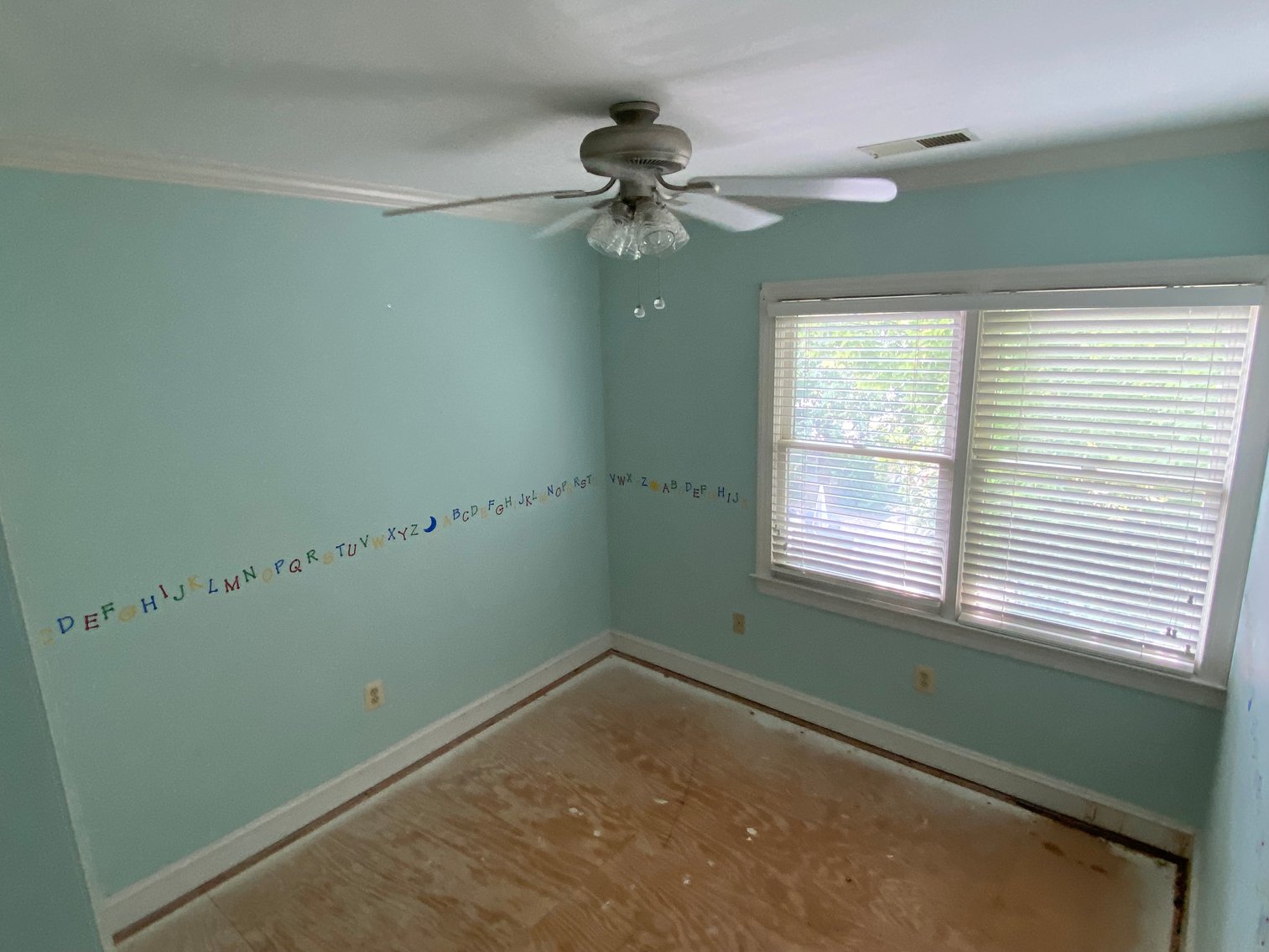 Image for 4 BR/3 BA Home & Adjacent .14 +/- Acre Vacant Lot in The Town of Leesburg, VA--SELLING to the HIGHEST BIDDER!!