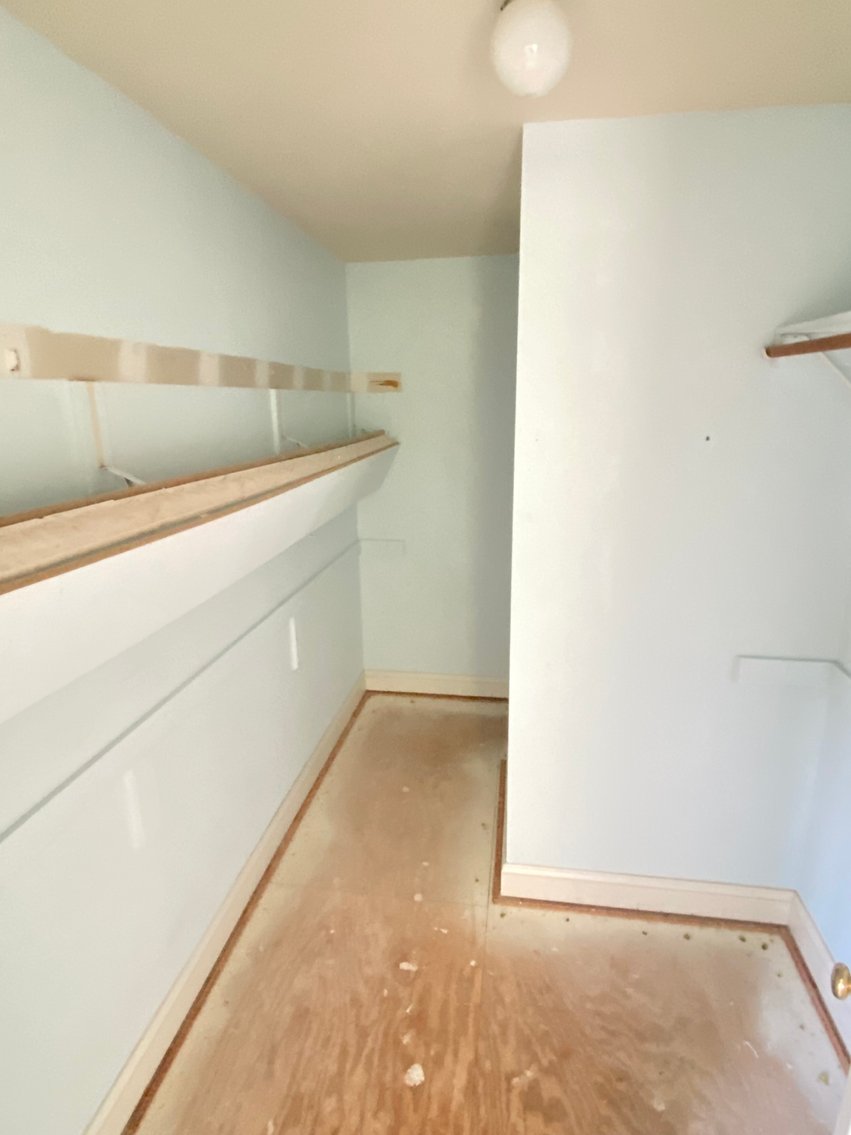 Image for 4 BR/3 BA Home & Adjacent .14 +/- Acre Vacant Lot in The Town of Leesburg, VA--SELLING to the HIGHEST BIDDER!!