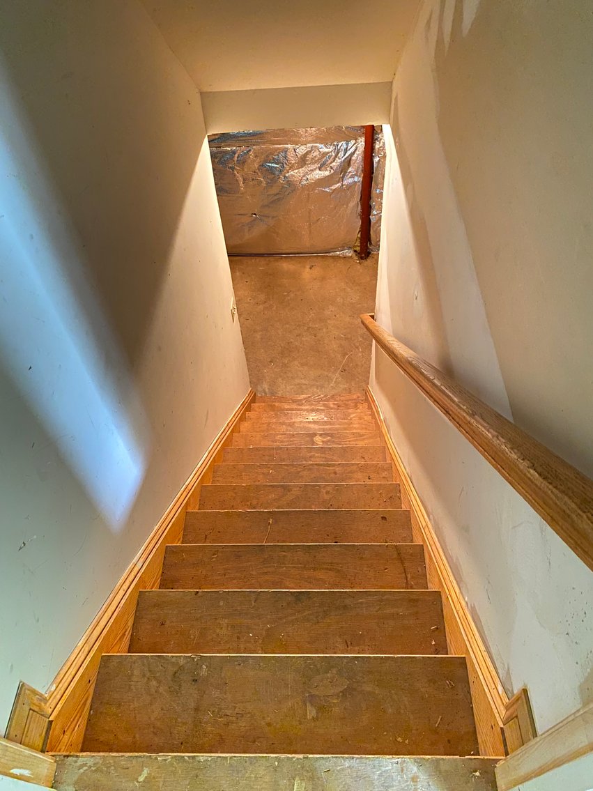 Image for 4 BR/3 BA Home & Adjacent .14 +/- Acre Vacant Lot in The Town of Leesburg, VA--SELLING to the HIGHEST BIDDER!!