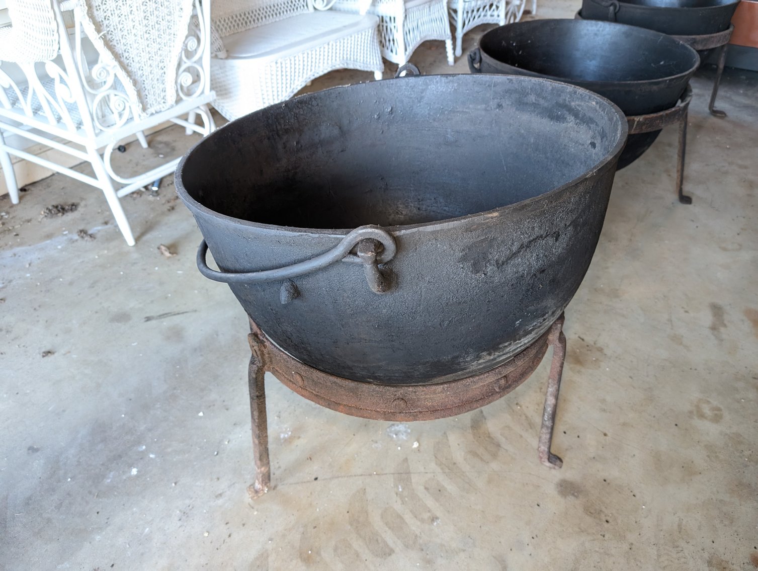 Image for James C. Athey Family Trust & Jo Ann D. Athey Family Trust - Session 3 - Wood Working Tools, Pin Ball Machine, Butchering Items, Kettles, Freezers, Hardware & More!