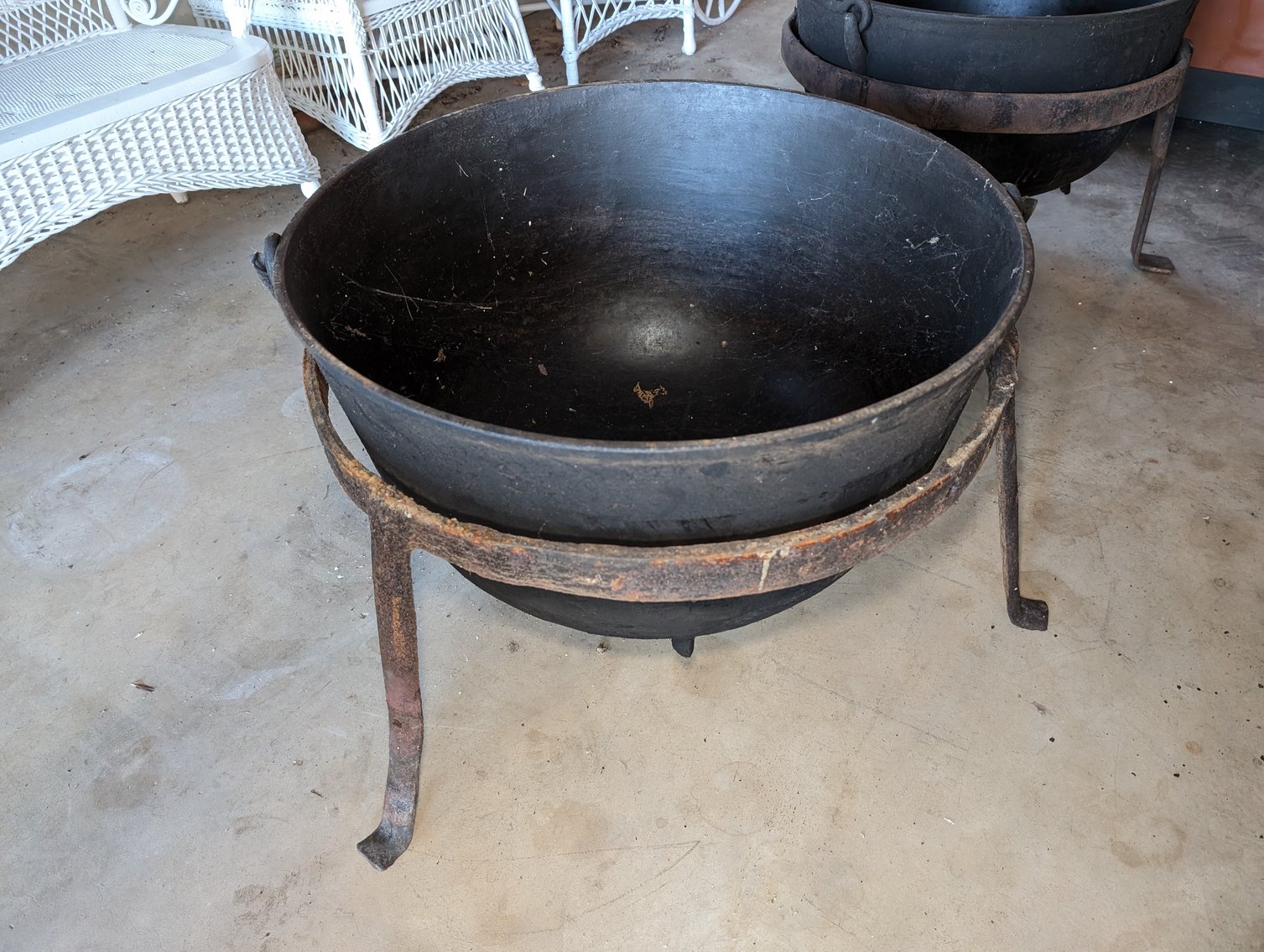 Image for James C. Athey Family Trust & Jo Ann D. Athey Family Trust - Session 3 - Wood Working Tools, Pin Ball Machine, Butchering Items, Kettles, Freezers, Hardware & More!