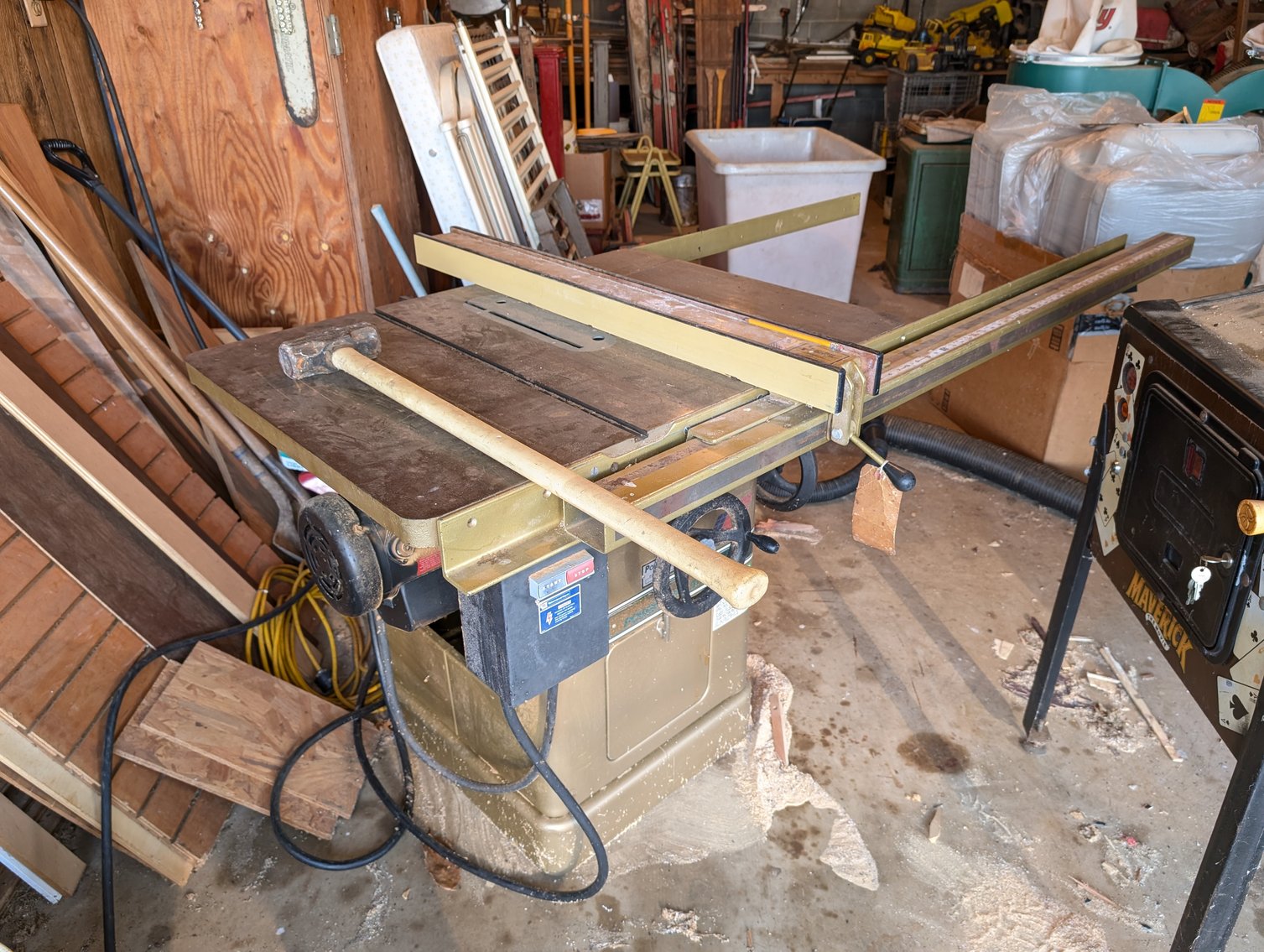 Image for James C. Athey Family Trust & Jo Ann D. Athey Family Trust - Session 3 - Wood Working Tools, Pin Ball Machine, Butchering Items, Kettles, Freezers, Hardware & More!