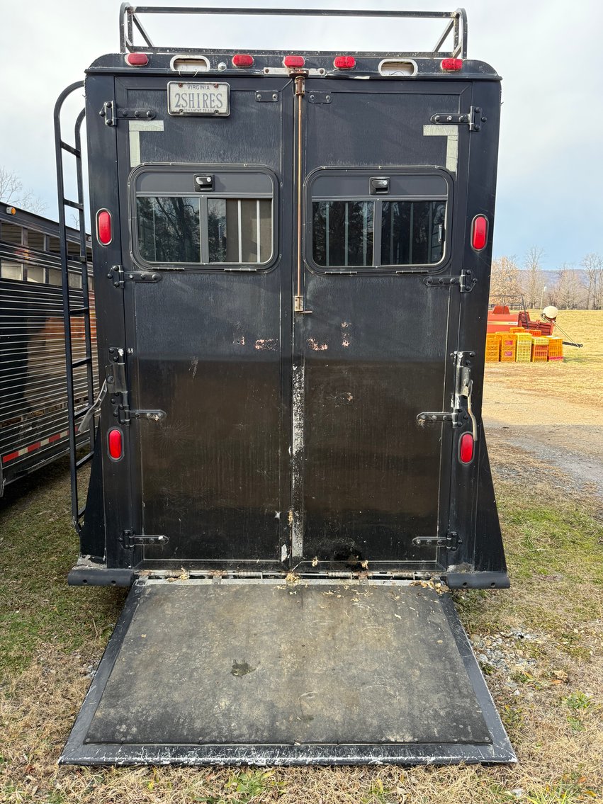 Image for Ayrshire Farm Management LC - Equipment, Vehicles, Trailers, Tools - Bid Live In-Person or Online