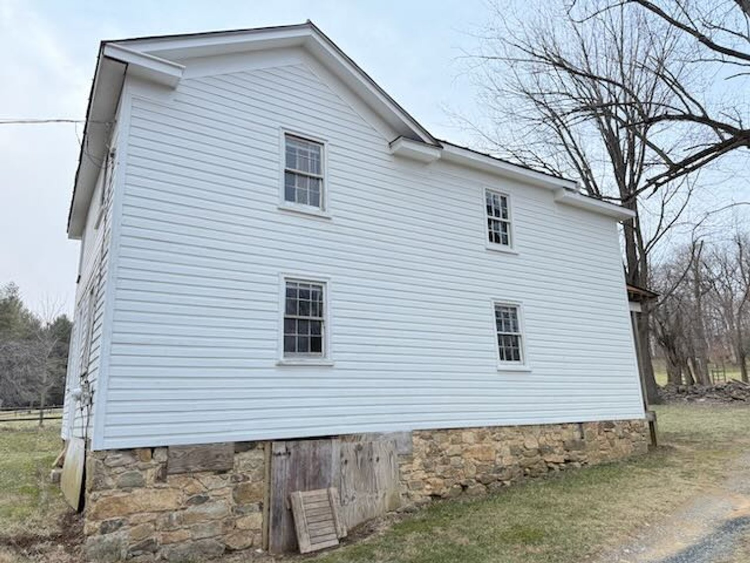 Image for 3 BR Partially Renovated Home on 1.47 +/- Acres in Loudoun County, VA