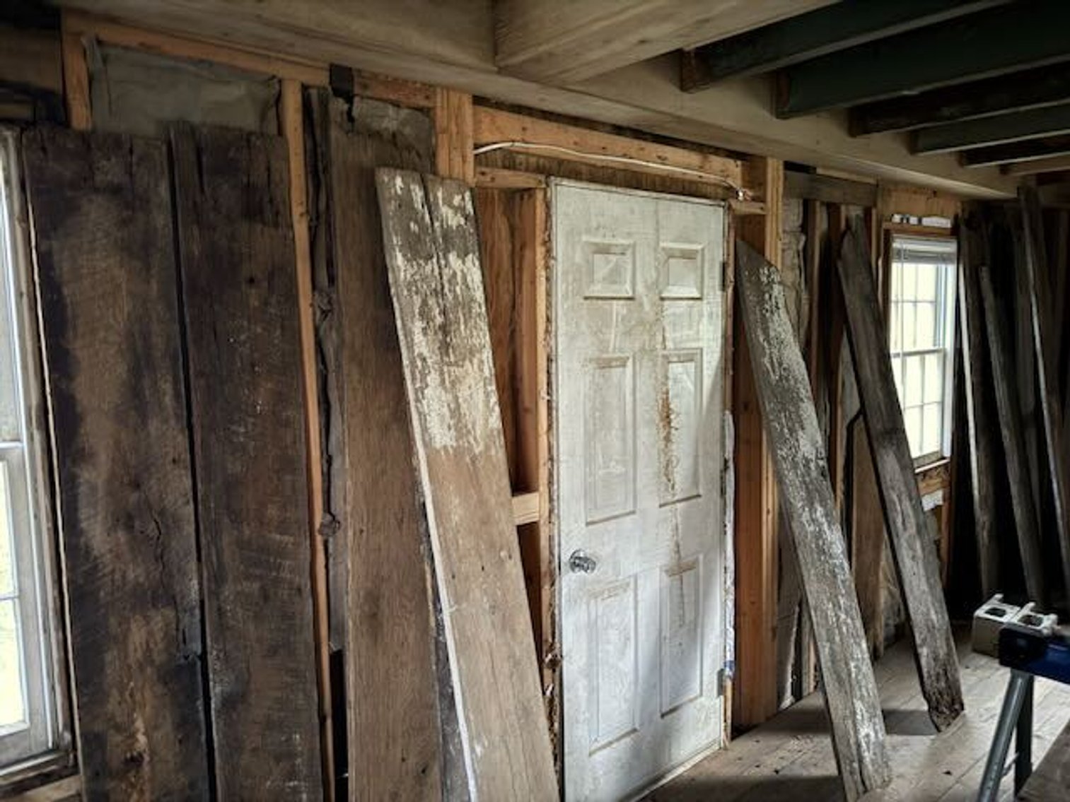 Image for 3 BR Partially Renovated Home on 1.47 +/- Acres in Loudoun County, VA