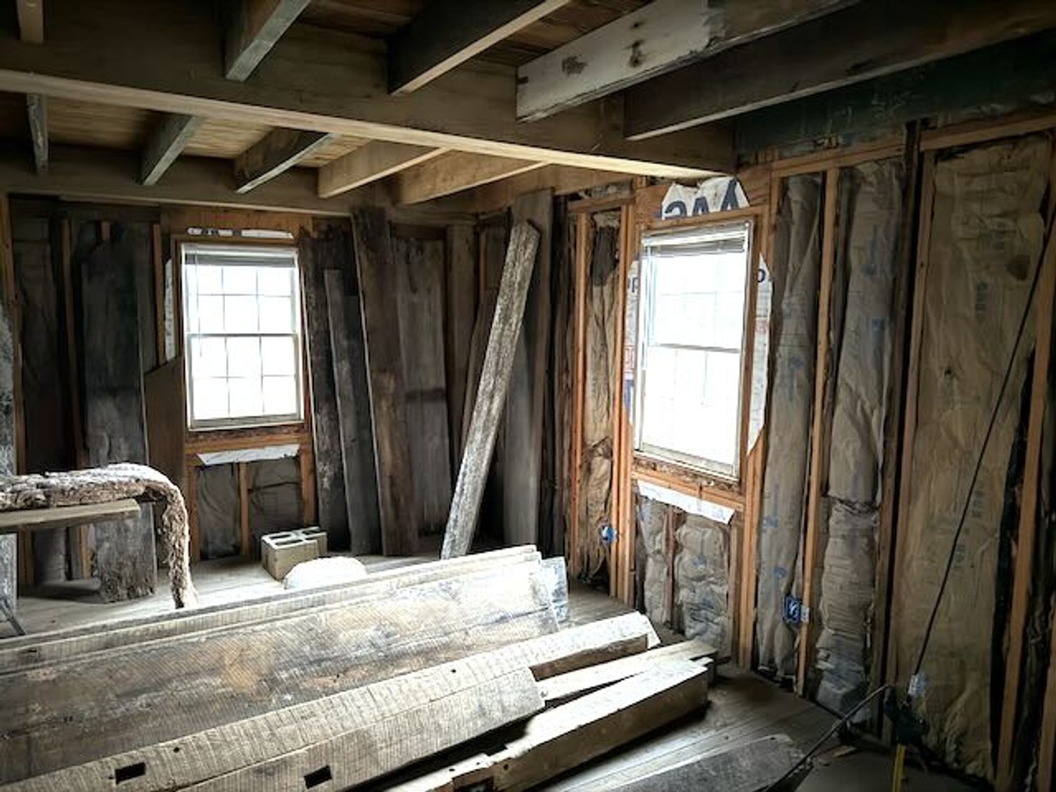 Image for 3 BR Partially Renovated Home on 1.47 +/- Acres in Loudoun County, VA