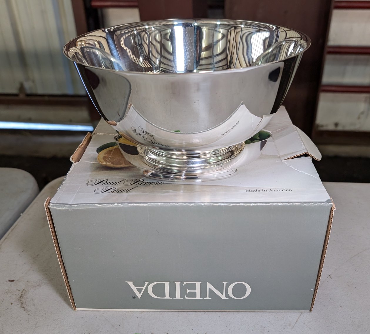 Image for Estate of William C. Whitmore, Lladro Porcelain Figurines, Antique Furniture, Holiday Decorations & More - Virtual Auction