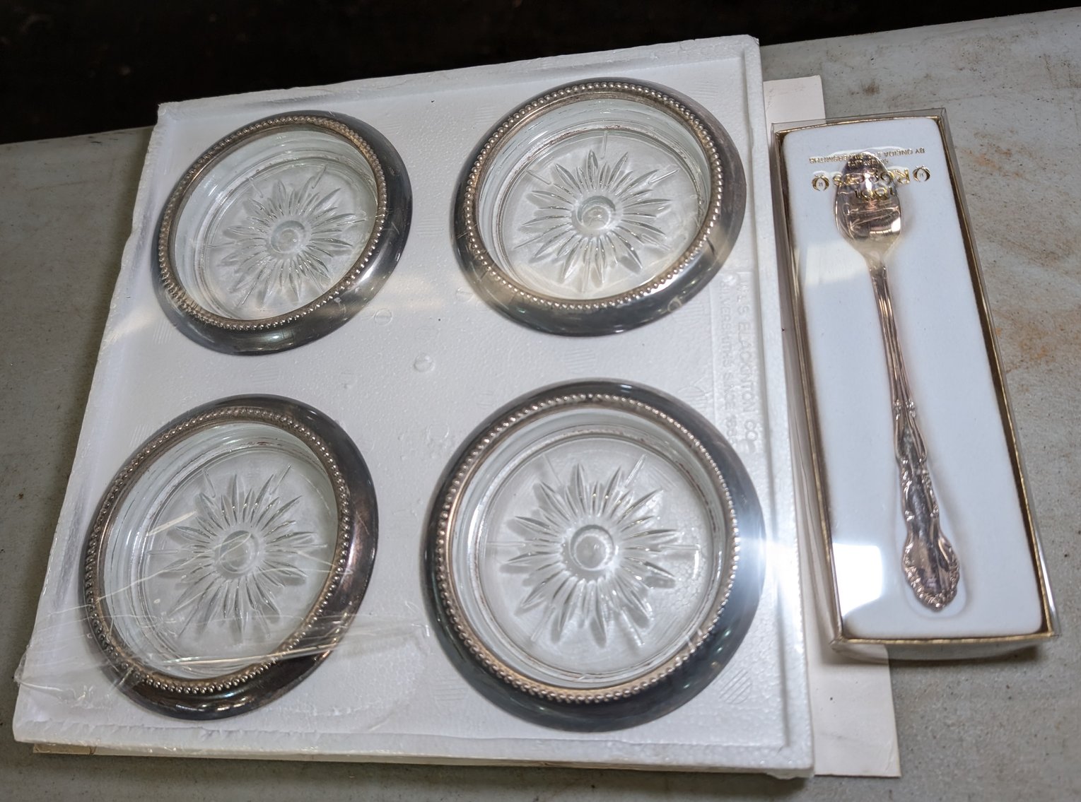 Image for Estate of William C. Whitmore, Lladro Porcelain Figurines, Antique Furniture, Holiday Decorations & More - Virtual Auction