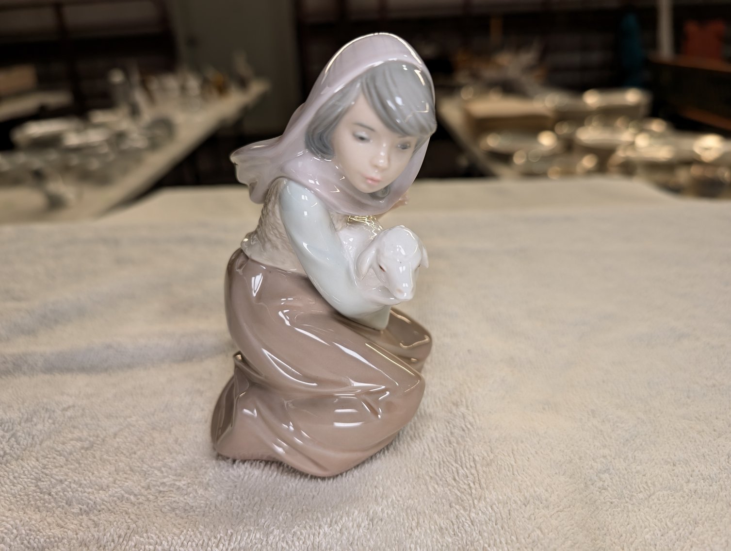 Image for Estate of William C. Whitmore, Lladro Porcelain Figurines, Antique Furniture, Holiday Decorations & More - Virtual Auction