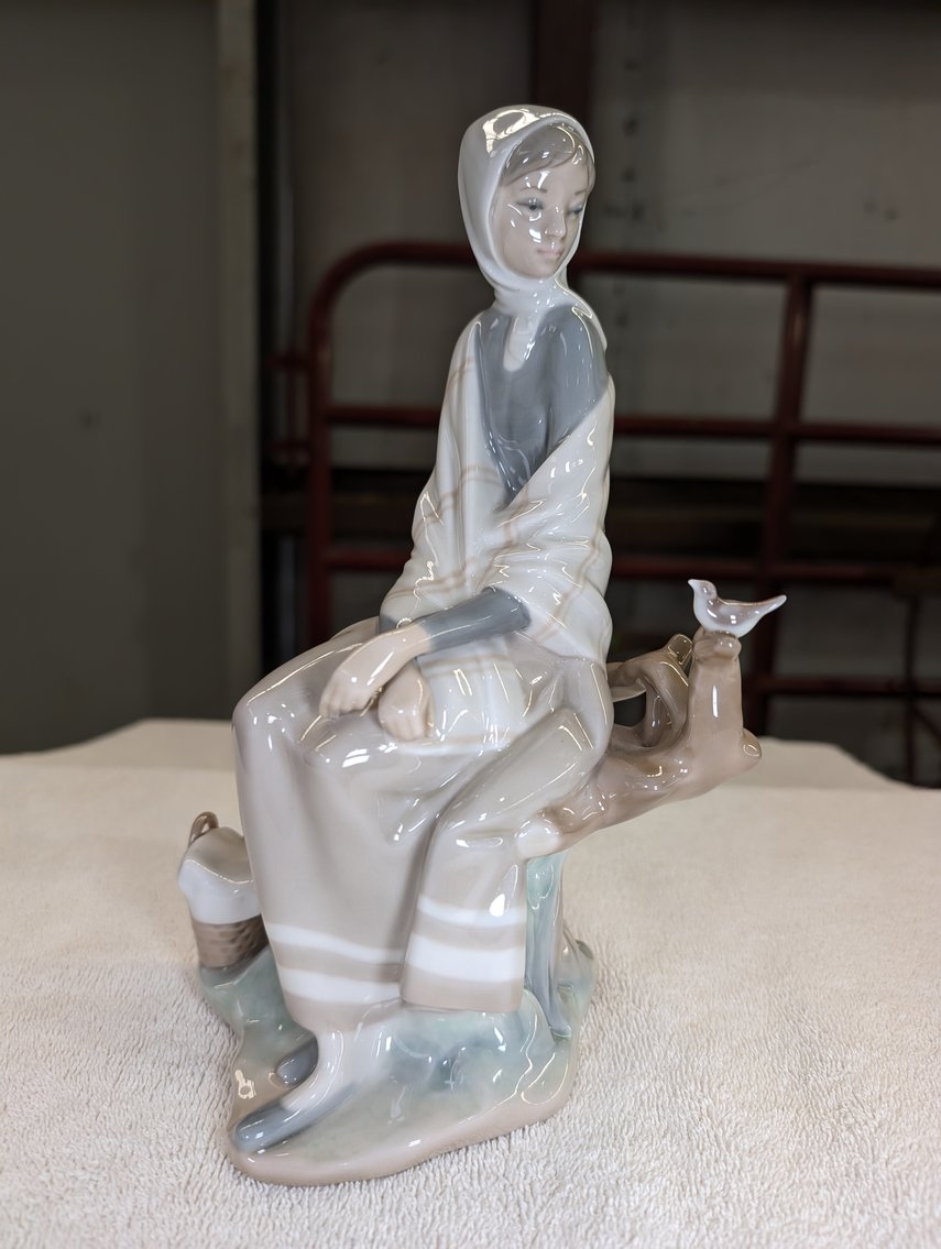 Image for Estate of William C. Whitmore, Lladro Porcelain Figurines, Antique Furniture, Holiday Decorations & More - Virtual Auction