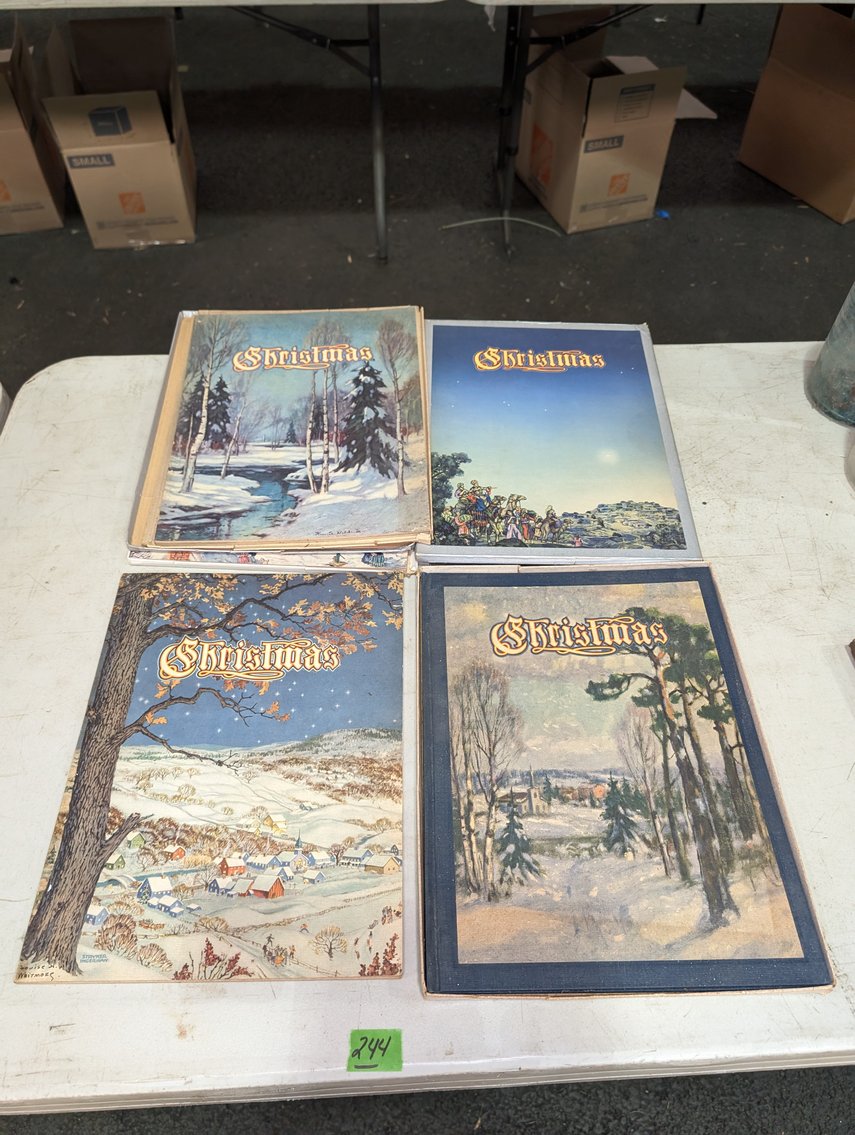 Image for Estate of William C. Whitmore, Lladro Porcelain Figurines, Antique Furniture, Holiday Decorations & More - Virtual Auction