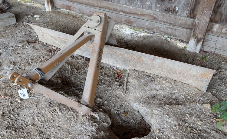 Image for Kubota Tractor, John Deere Lawn Mower, Area Rugs, Furniture, Household Items - Virtual Auction