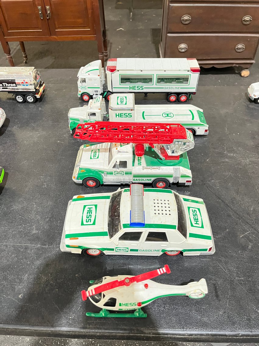 Image for Antique Furniture, Collectibles, Household Items & More! - Virtual Auction - No In-Person Bidding