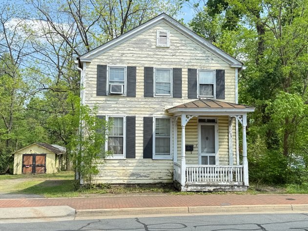Image for 3 BR/1 BA Home on .23 +/- Acre North King St. Lot in Historic Downtown Leesburg, VA--SELLING to the HIGHEST BIDDER!!