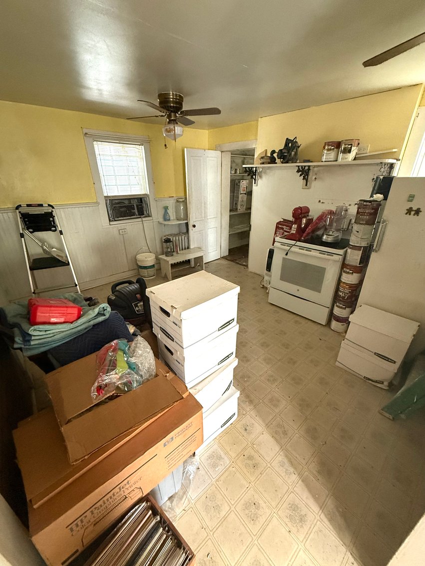 Image for 3 BR/2 BA Home on .47 +/- Acre North King St. Lot in Historic Downtown Leesburg, VA--SELLING to the HIGHEST BIDDER!!