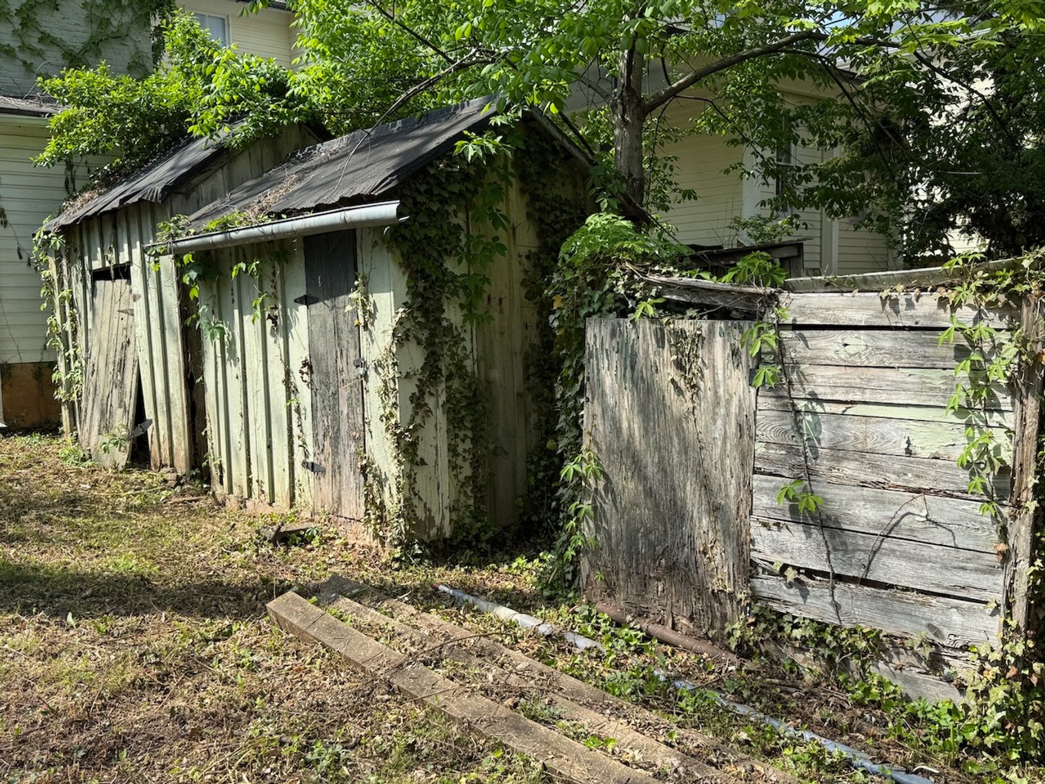 Image for 3 BR/2 BA Home on .47 +/- Acre North King St. Lot in Historic Downtown Leesburg, VA--SELLING to the HIGHEST BIDDER!!