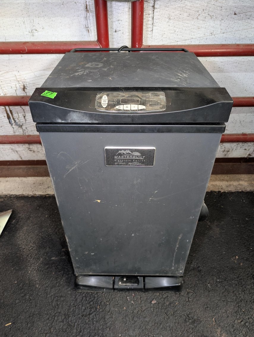 Image for September Consignment Sale - Vintage Toys, Antique Collectibles, Decorative Artwork & More! - Virtual Auction - No In-Person Bidding