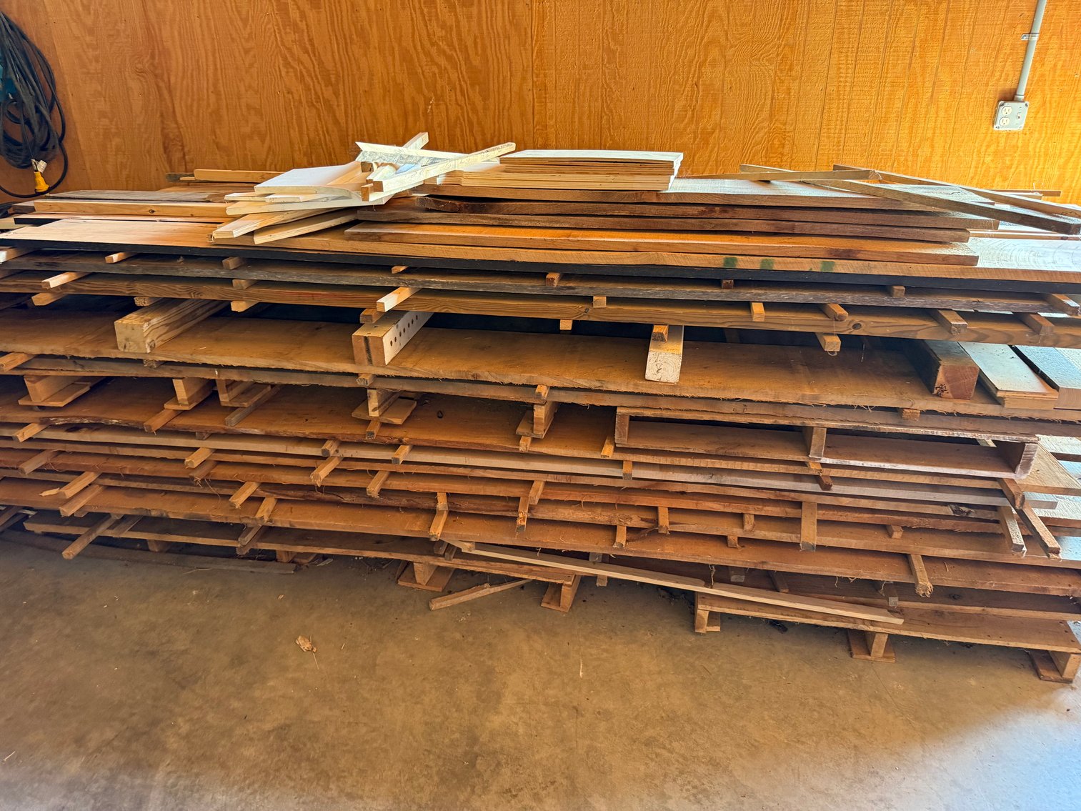 Image for Belle Grey Farm Equipment, Equestrian Jump Building Supplies, & Personal Property Sale - Virtual Auction