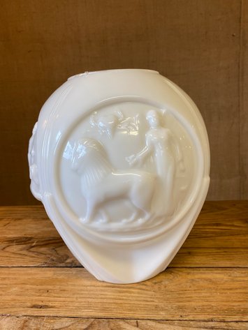 Image for Unique Consignment's Spring Auction