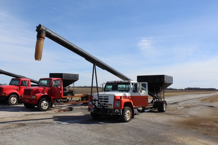 Image for ZACKS FLYING SERVICE - Retirement Auction