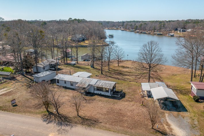 Image for ABSOLUTE AUCTION: WEISS Lake Waterfront near Alabama Belle Resort, 04.12.25