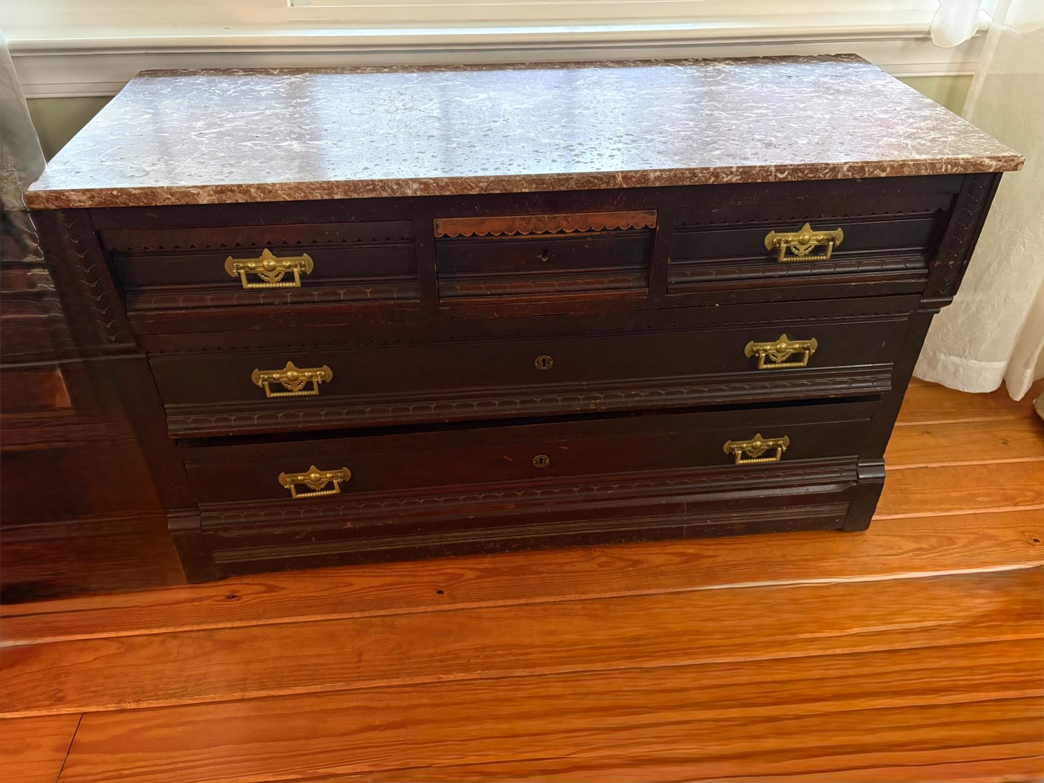 Image for Massive  Estate Auction – Gold Coins, Civil War Relics, NASCAR, Antiques, Primitives