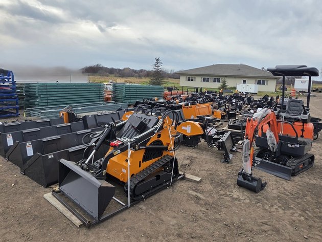 Image for Brand New Equipment & Attachments: Mini Attachments (151457)
