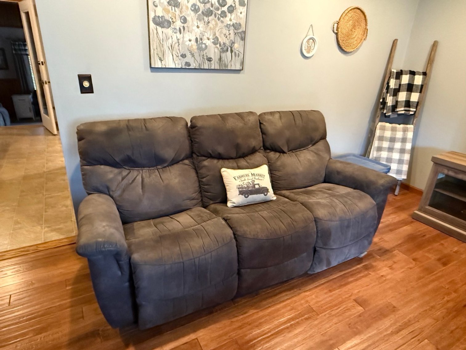 Image for Walz Moving Auction