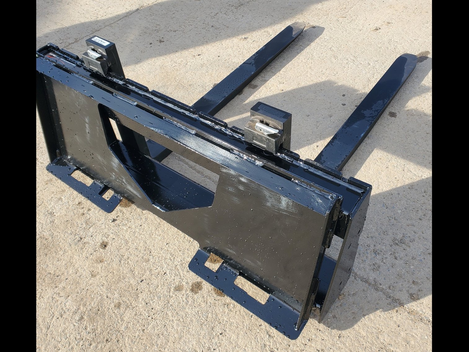 Image for March 2026 Online Auction Shop, Ag and household items