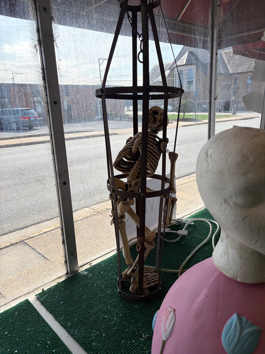 Image for March 21st Live Sale