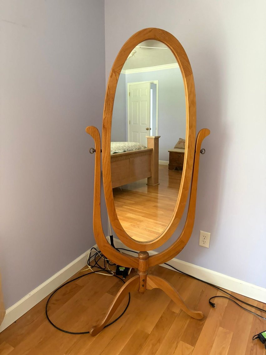 Image for April 11th Live Auction