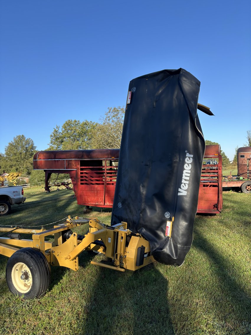 Image for LIVE ONSITE ABSOLUTE FARM EQUIPMENT AUCTION!