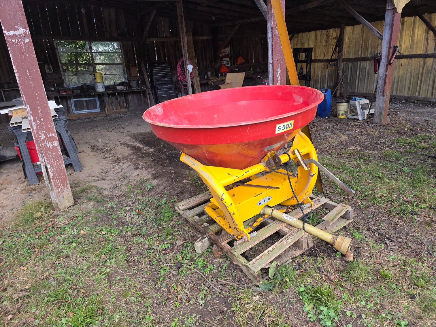 Image for LIVE ONSITE ABSOLUTE FARM EQUIPMENT AUCTION!