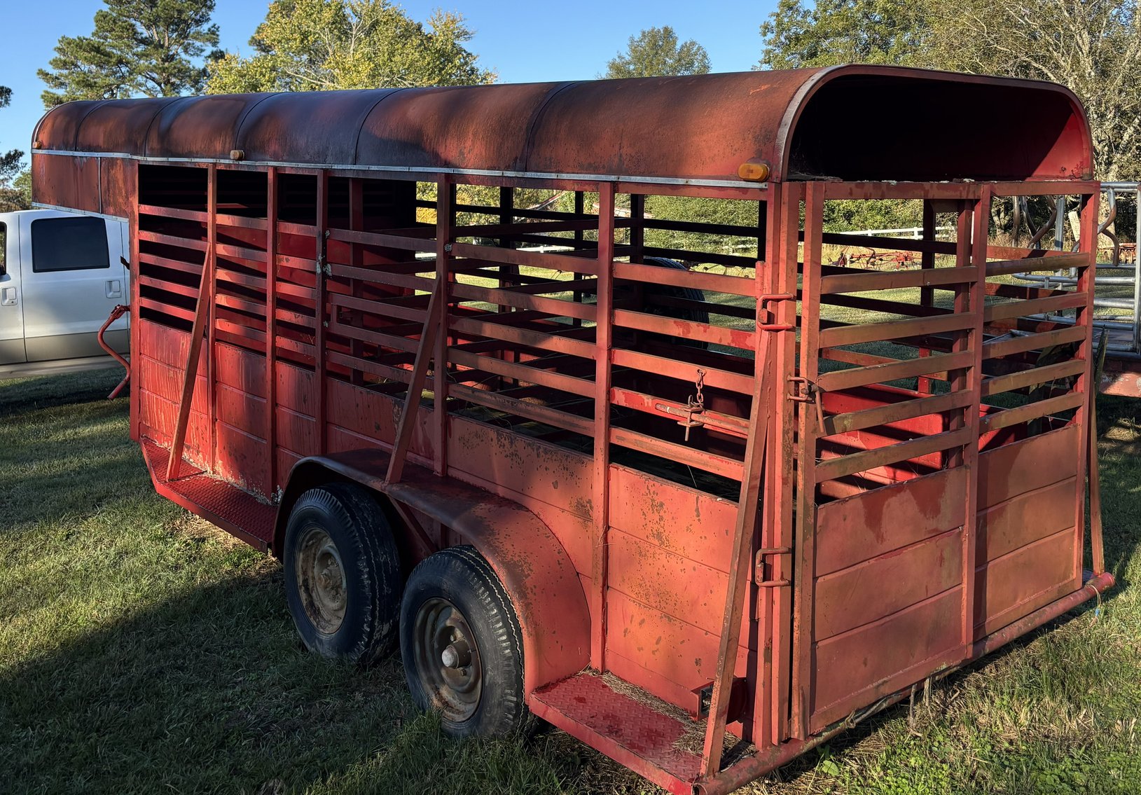 Image for LIVE ONSITE ABSOLUTE FARM EQUIPMENT AUCTION!