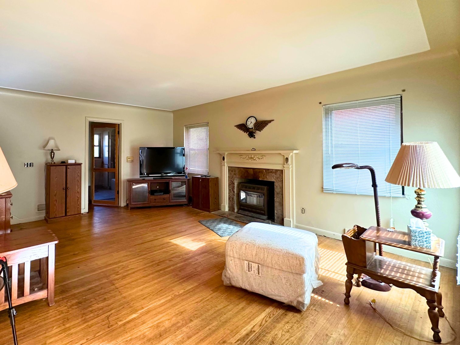 Image for Minimum Bid $100,000 2138 Sherwood Ave. Toledo, OH 43614