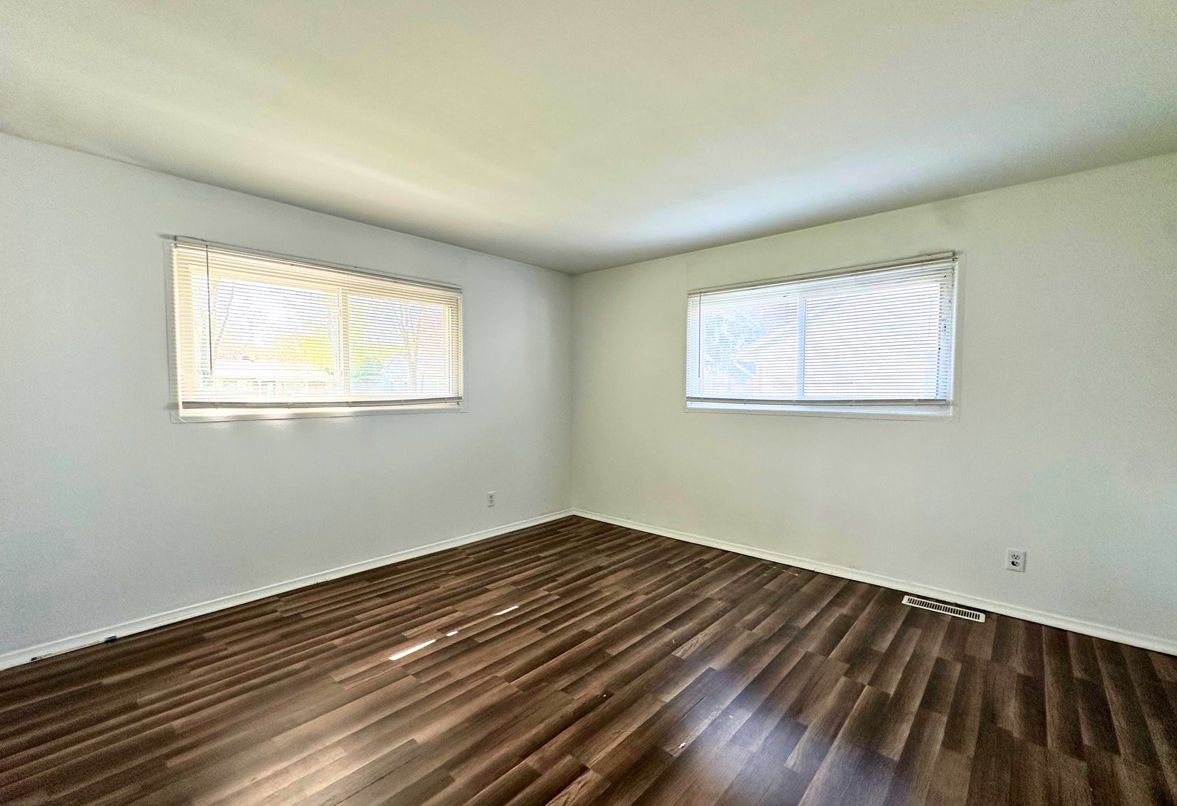 Image for Minimum Bid $125,000 4856 Brinthaven Rd. Sylvania, OH 43560