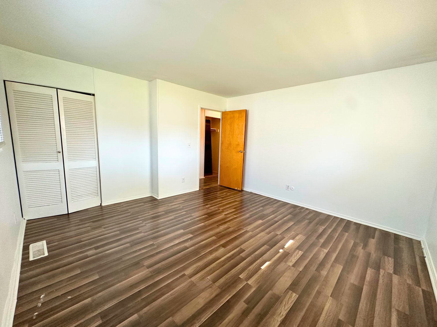 Image for Minimum Bid $125,000 4856 Brinthaven Rd. Sylvania, OH 43560